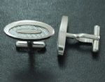 Oval cufflink with fiber